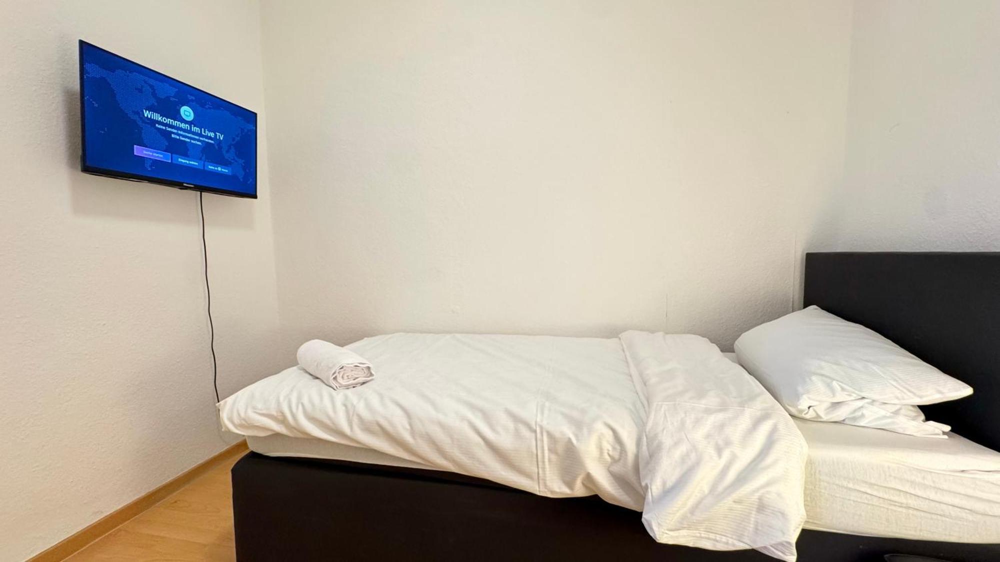 Apartments Im Herzen Von Neumuenster Innenstadt & Hbf Fusslaeufig, Mit Privatparkplatz Eksteriør bilde