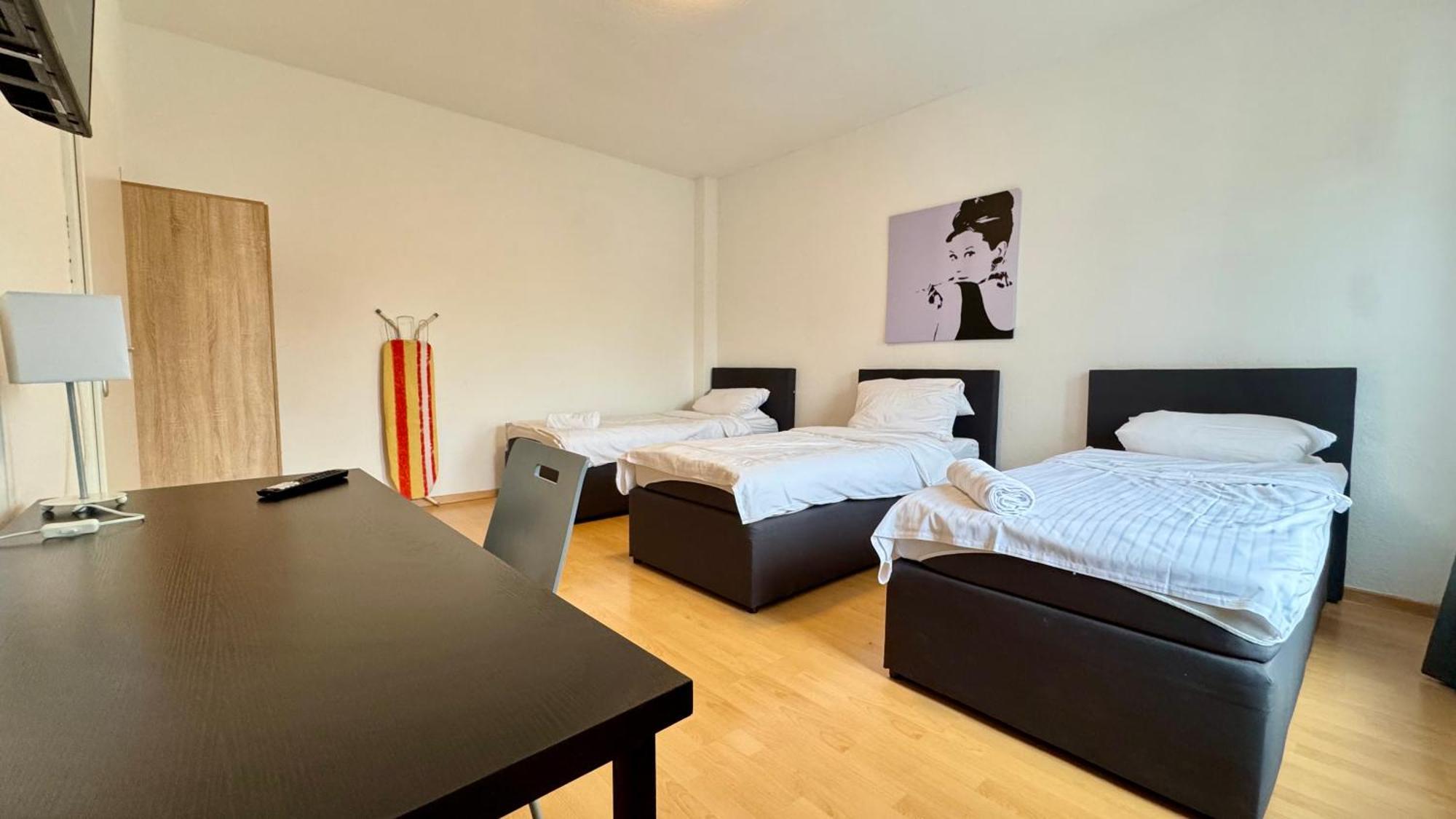 Apartments Im Herzen Von Neumuenster Innenstadt & Hbf Fusslaeufig, Mit Privatparkplatz Eksteriør bilde